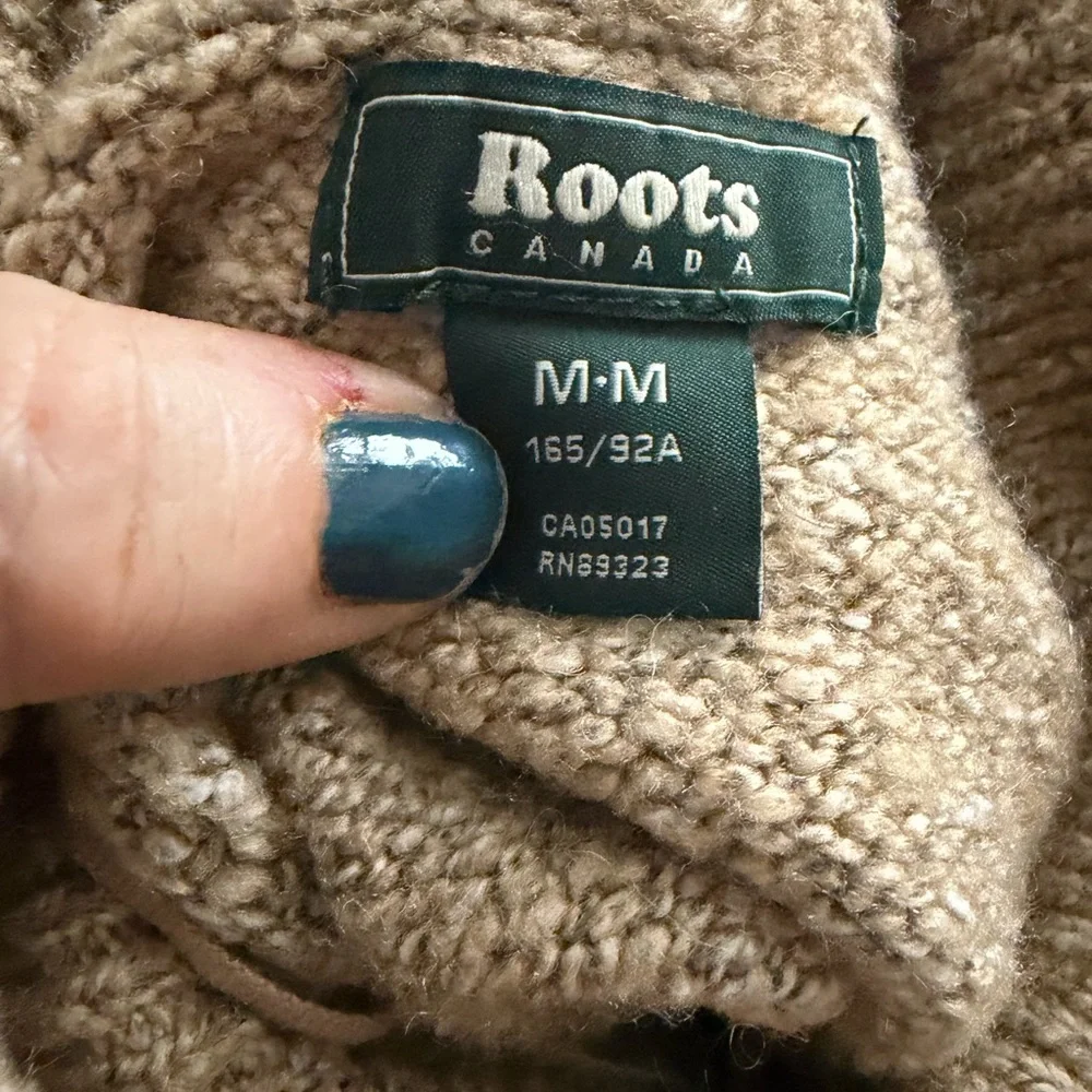 Roots Beige Chunky Knit Turtleneck Tunic Sweater Size M - Picture 6 of 7